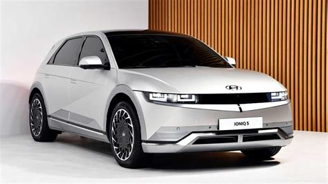 5 Alasan Harga Mobil Ioniq 6 di Atas Rp1 Miliar Layak Dipertimbangkan! 5 Alasan Harga Mobil Ioniq 6 di Atas Rp1 Miliar Layak Dipertimbangkan!