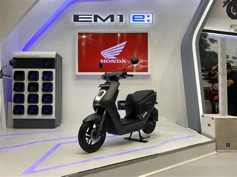 5 Alasan Sepeda Listrik Honda Bakal Bikin Kamu Lupa Motor Bensin! 5 Alasan Sepeda Listrik Honda Bakal Bikin Kamu Lupa Motor Bensin!