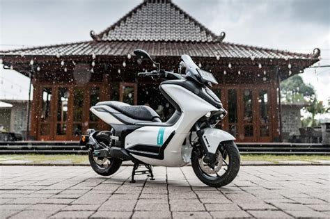 7 Alasan Mengapa Yamaha Motor Listrik Bakal Guncang Indonesia! 7 Alasan Mengapa Yamaha Motor Listrik Bakal Guncang Indonesia!