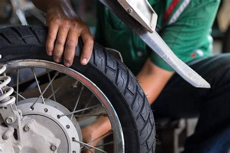 7 Cara Cek Fisik Motor Yang Wajib Kamu Lakukan Sebelum Membeli! 7 Cara Cek Fisik Motor Yang Wajib Kamu Lakukan Sebelum Membeli!