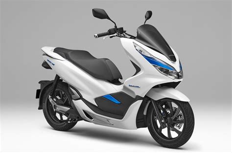 5 Alasan Kenapa Honda PCX Elektrifikasi Bakal Hampir 'Melawan Harimau' di 2023 5 Alasan Kenapa Honda PCX Elektrifikasi Bakal Hampir 'Melawan Harimau' di 2023