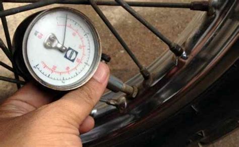 7 Misteri Lingkar Motor yang Bikin Bikers Garuk Kepala! 7 Misteri Lingkar Motor yang Bikin Bikers Garuk Kepala!