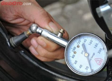 7 Misteri Lingkar Motor yang Bikin Bikers Garuk Kepala! 7 Misteri Lingkar Motor yang Bikin Bikers Garuk Kepala!