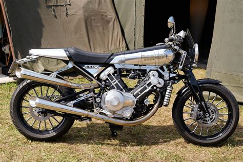 7 Sepeda Motor Jaman Dulu yang Harganya Bikin Melongo Sekarang! 7 Sepeda Motor Jaman Dulu yang Harganya Bikin Melongo Sekarang!