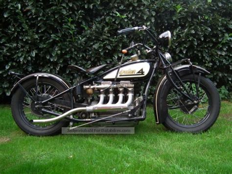 7 Sepeda Motor Jaman Dulu yang Harganya Bikin Melongo Sekarang! 7 Sepeda Motor Jaman Dulu yang Harganya Bikin Melongo Sekarang!